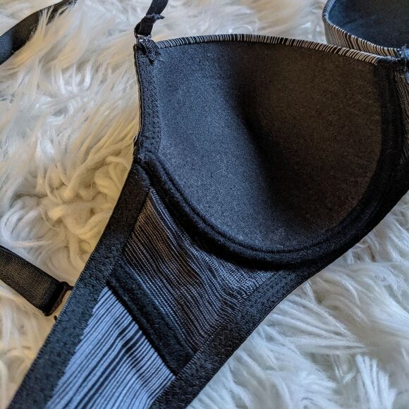 Sexy Pinstripe Bra with Removable Straps 32B - Picture 5 of 7
